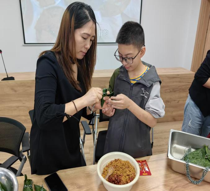 粽香传情，乐享六一          --乐山市市中区肿瘤医院六一儿童节活动纪实(图5)